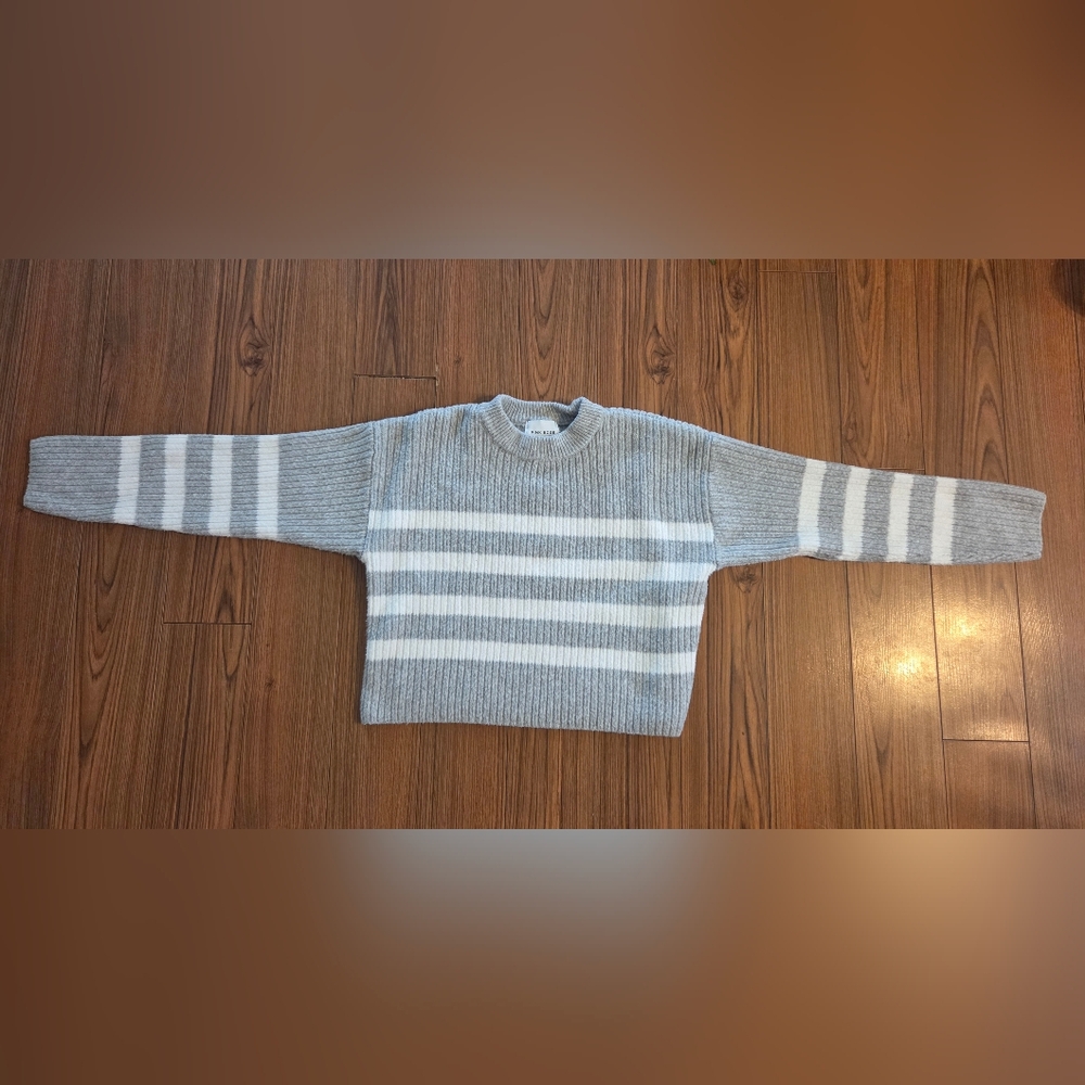 Pink Rose Woman's Sweater Size Small